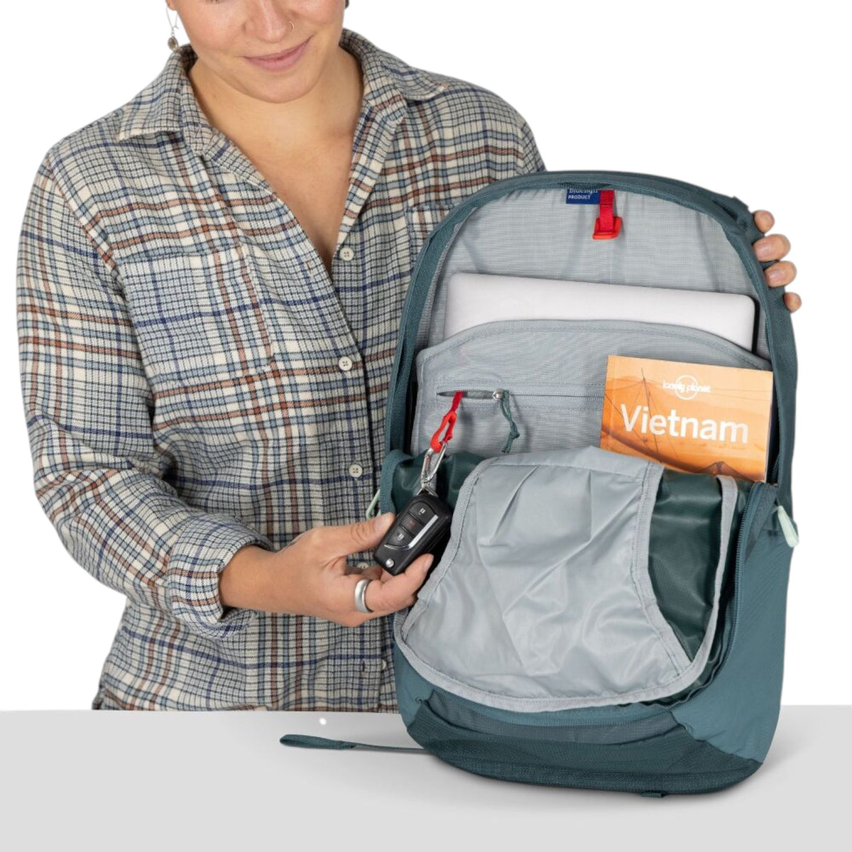 Osprey Fairview 70 Womens Travel Backpack Cascade Blue