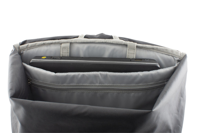 Pinguin Commute 25 City Backpack - Black