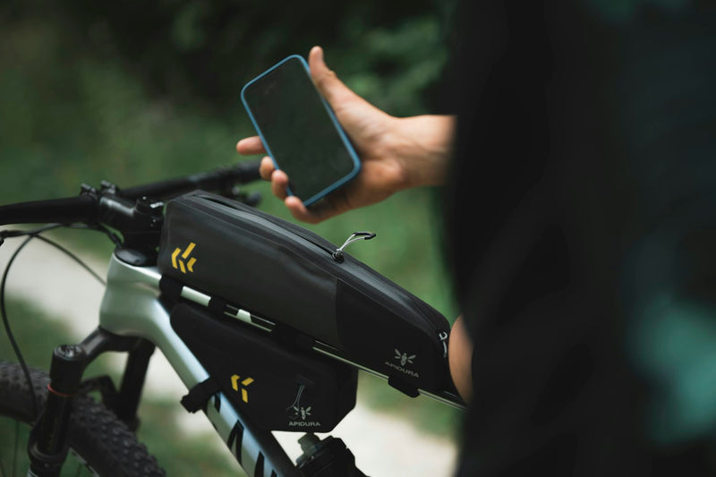 Apidura Backcountry Long Top Tube Pack 1.8L