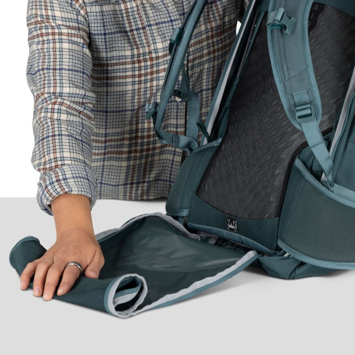 Osprey Fairview 70 Womens Travel Backpack Cascade Blue