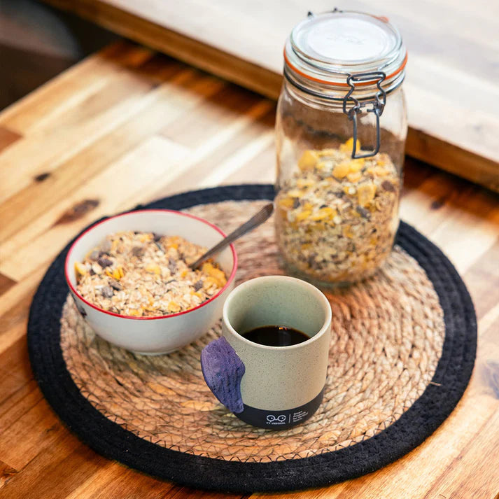 YY Vertical Climbers Mug Evo