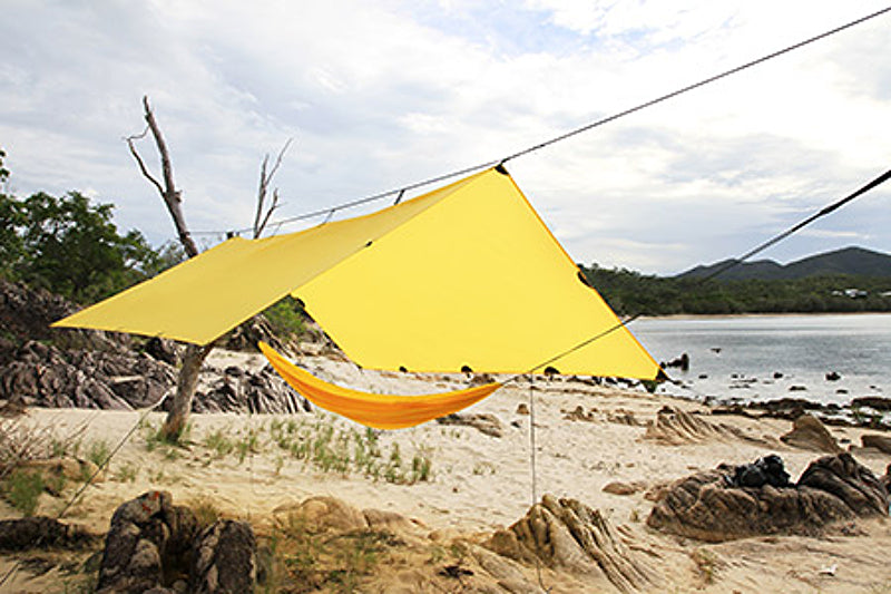 DD_SuperLight_Tarp_3x3_Yellow_01e_R84CGS2JTO2Q.jpg